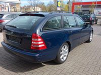 Usata Mercedes C220 150 CV (110 kW) 2004 Blu Station wagon