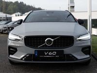 gebraucht Volvo V60 B4 Plus Dark SHZ KAMERA H/K NAVI LED PANO