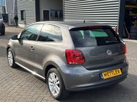 Gebraucht VW Polo 60 PS (44 kW) 2010 Grau Kleinwagen