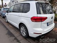 Gebraucht VW Touran Style 150 PS (110 kW) 2025 Pure white Van / Kleinbus
