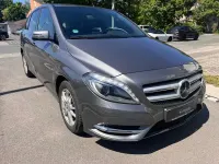 Gebraucht Mercedes B180 122 PS (89 kW) 2013 Grau Kleinwagen