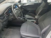 Gebraucht Ford Focus Cool & Connect 120 PS (88 kW) 2021 Polarsilber metallic Kombi