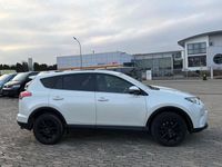 Gebraucht Toyota RAV4 Edition 143 PS (105 kW) 2016 Weiß SUV