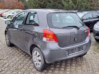 Gebraucht Toyota Yaris 69 PS (50 kW) 2009 Grau Limousine