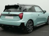 Gebraucht Mini Cooper SE 160 kW (218 PS) 2025 Grün Kleinwagen