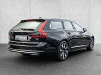 Gebraucht Volvo V90 Plus 253 PS (186 kW) 2025 Onyx black Kombi