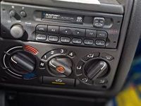 Gebraucht Opel Astra 75 PS (55 kW) 1998 Blau Limousine