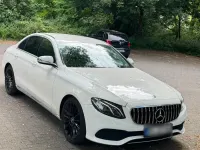 Gebraucht Mercedes E200 Avantgarde 184 PS (135 kW) 2018 Weiß Limousine