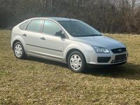 Gebraucht Ford Focus 80 PS (58 kW) 2005 Silber Limousine