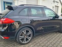 Second-hand Porsche Cayenne 300 CP (220 kW) 2013 Negru SUV
