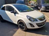Gebraucht Opel Corsa Color Edition 101 PS (74 kW) 2013 Weiß Kleinwagen