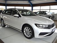 Gebraucht VW Passat Basis 150 PS (110 kW) 2022 Weiß Kombi