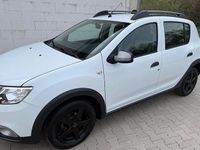 Gebraucht Dacia Sandero Comfort 90 PS (66 kW) 2019 Weiß Limousine