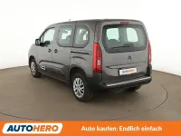 Gebraucht Citroën Berlingo Feel 131 PS (96 kW) 2023 Grau Van / Kleinbus