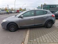 Gebraucht Renault Mégane III Dynamique 131 PS (96 kW) 2011 Grau cassiopee Kleinwagen