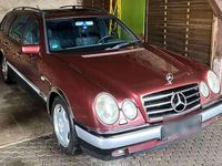 Gebraucht Mercedes E200 Avantgarde 136 PS (100 kW) 1997 Rot Kombi