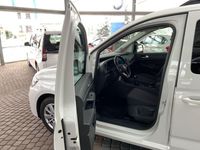 Gebraucht VW Caddy Life 102 PS (75 kW) 2022 Weiß Van / Kleinbus