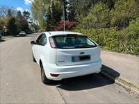 Usata Ford Focus 80 CV (58 kW) 2010 Bianco Utilitaria
