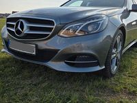 Gebraucht Mercedes E220 170 PS (125 kW) 2015 Grau Kombi