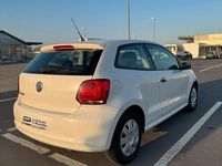 Gebraucht VW Polo 60 PS (44 kW) 2010 Weiß Kleinwagen