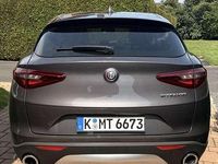 Gebraucht Alfa Romeo Stelvio Executive 179 PS (131 kW) 2018 Grau SUV