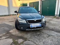 Gebraucht Skoda Octavia Scout Scout 4x4 140 PS (102 kW) 2010 Schwarz Kombi