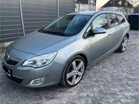 Gebraucht Opel Astra 110 PS (80 kW) 2011 Silber Kombi
