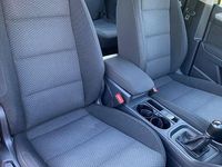 Gebraucht VW Touran Trendline 105 PS (77 kW) 2016 Silber Van / Kleinbus