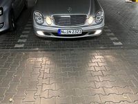 Gebraucht Mercedes E240 Elegance 177 PS (130 kW) 2003 Silber Limousine
