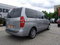 Gebraucht Hyundai H-1 170 PS (125 kW) 2011 Grau metallic Van / Kleinbus