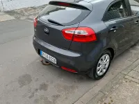 Używany Kia Rio 84 KM (61 kW) 2014 Szary Hatchback