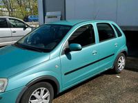 Używany Opel Corsa 75 KM (55 kW) 2004 Zielony Hatchback