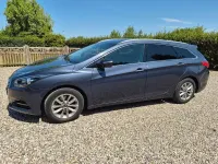 Gebraucht Hyundai i40 Trend 135 PS (99 kW) 2017 Blau Limousine