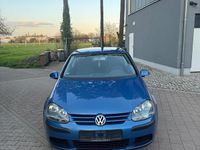 Gebraucht VW Golf V 102 PS (75 kW) 2004 Blau Kleinwagen
