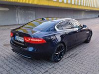 Gebraucht Jaguar XE Pure 179 PS (131 kW) 2019 Blau Limousine
