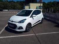Gebraucht Hyundai i10 Passion 87 PS (63 kW) 2016 Weiß Kleinwagen
