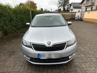 Gebraucht Skoda Rapid 105 PS (77 kW) 2014 Silber Kleinwagen