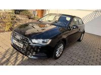 Gebraucht Audi A3 Attraction 105 PS (77 kW) 2014 Phantomschwarz Limousine