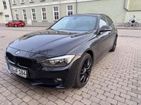 Gebraucht BMW 316 136 PS (100 kW) 2013 Schwarz Limousine