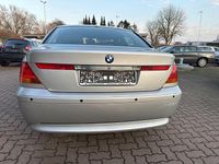 Gebraucht BMW 735 272 PS (200 kW) 2002 Grau Limousine