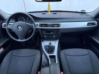 Gebraucht BMW 318 129 PS (94 kW) 2009 Blau Limousine