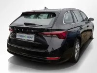 Gebraucht Skoda Octavia Style 150 PS (110 kW) 2024 Blackmagicperleffekt Kombi