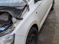 Gebraucht Skoda Rapid Active 105 PS (77 kW) 2013 Weiß Kleinwagen