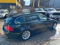 Usata BMW 318 143 CV (105 kW) 2012 Nero Station wagon