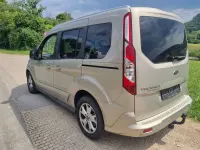 Gebraucht Ford Tourneo Connect Titanium 120 PS (88 kW) 2017 Titangrau metallic Van / Kleinbus