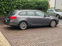 Gebraucht Opel Astra 110 PS (80 kW) 2010 Grau Kombi