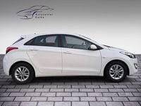 Gebraucht Hyundai i30 Edition 99 PS (72 kW) 2014 Weiß Limousine