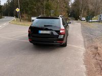 Second-hand Skoda Octavia Ambition 150 CP (110 kW) 2019 Negru Break