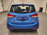 Gebraucht Hyundai ix20 125 PS (91 kW) 2017 Blau (blaumet.) Kleinwagen