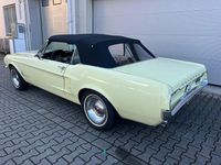 Gebraucht Ford V8 224 PS (164 kW) 1967 Gelb Cabrio